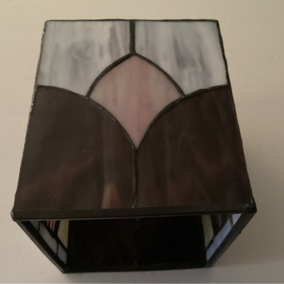 StainedGlass Boutique Tissue Holder - Picture 2 of 4